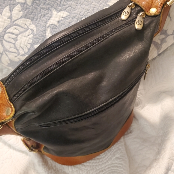 Valentina Bucket Handbag - Picture 4 of 8